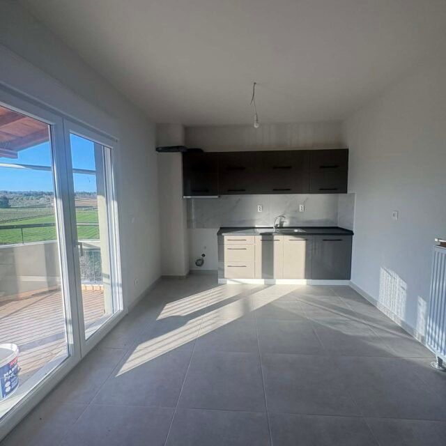 db69837d-e2b0-42ef-8aa8-30009a9e548b